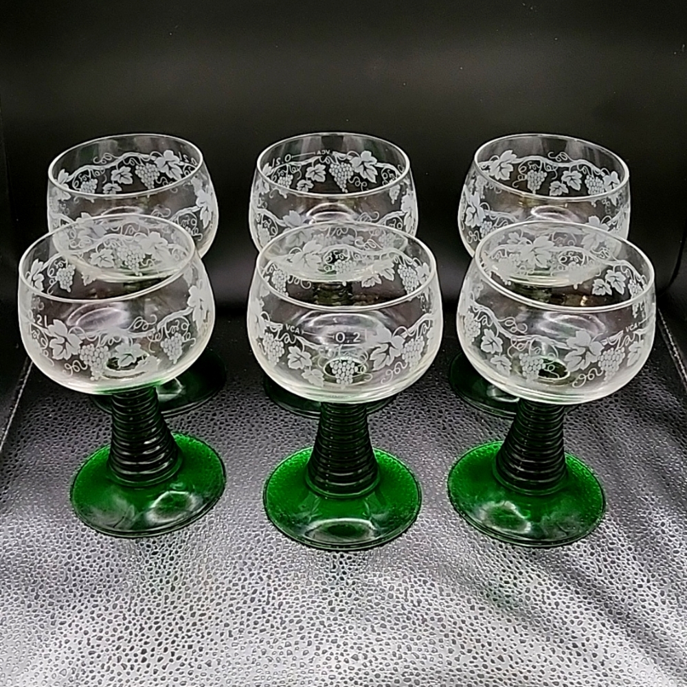 Vintage Luminarc Emerald Green Beehive Stem Grapevine Wine Goblets 6 Count